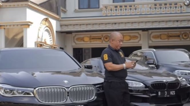 Sultan Bekasi Koleksi 8 BMW
