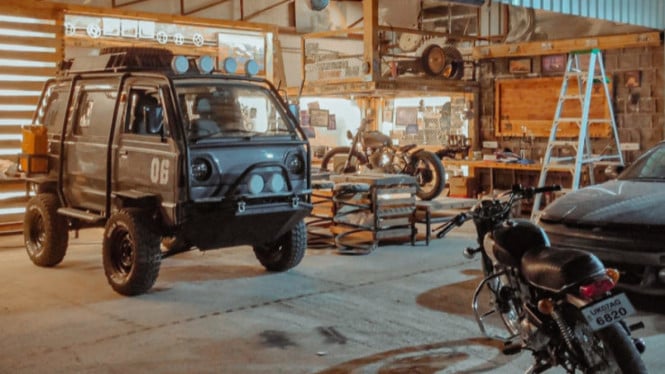 Suzuki Carry Bagong Dimodifikasi Jadi Off-Road