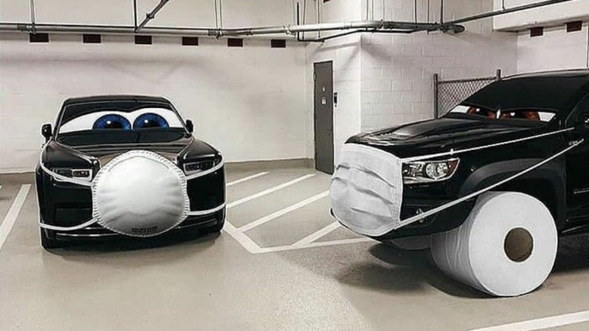 Mobil pakai masker