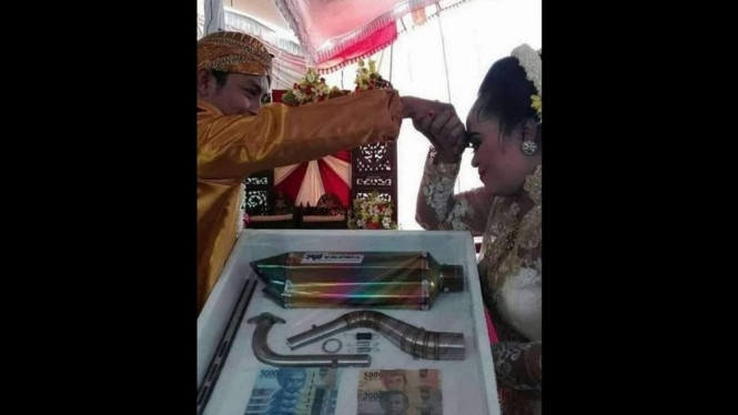 Nikah Mas Kawin Pakai Seperangkat Knalpot