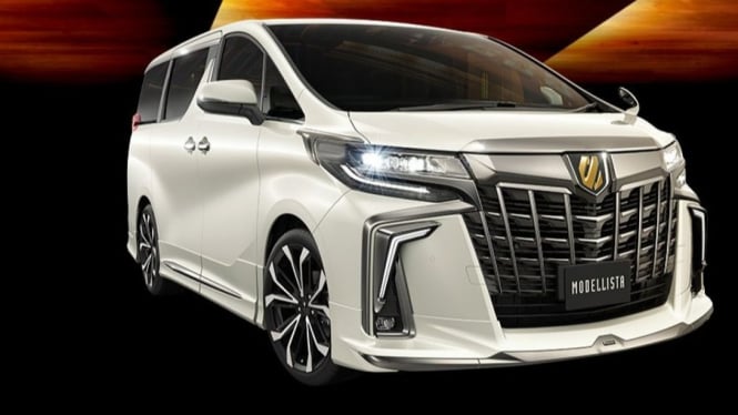 Toyota Alphard edisi gold