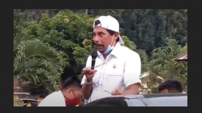 Bupati Bolaang Mongondow Timur, Sulawesi Utara, Sehan Salim Landjar