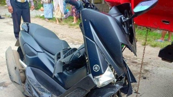 Ilustrasi Yamaha NMAX Rusak