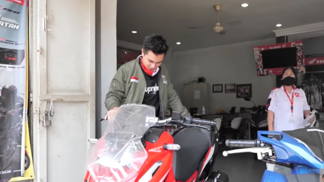 Baim Wong Honda ADV 150