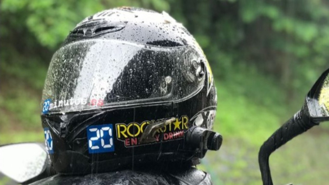 Helm basah