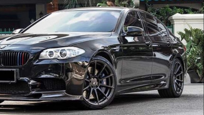 BMW M5 Taufik Hidayat