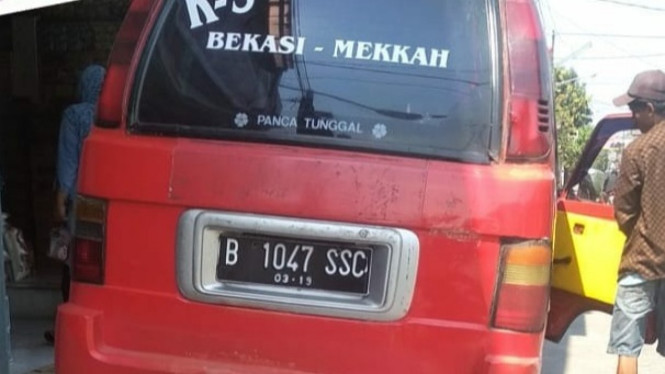 Angkot Unik di Bekasi