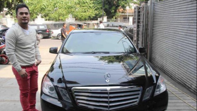Mercedes-Benz E200 Saipul Jamil