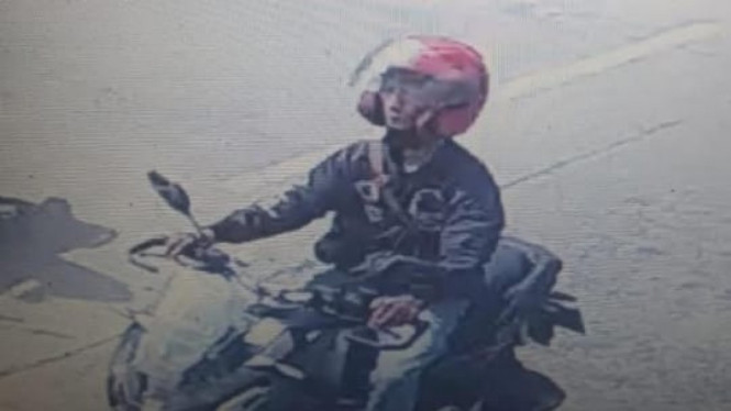 Pelaku begal terekam CCTV
