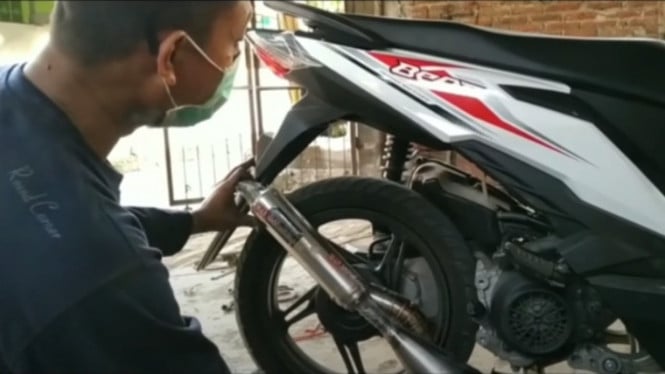 BeAT knalpot dua tak