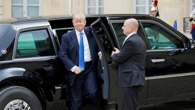 Donald Trump dan Mobilnya
