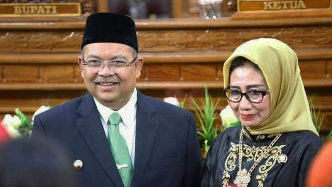 Bupati Kutai Timur Ismunandar