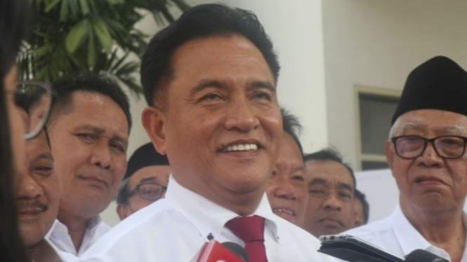 Yusril Izha Mahendra