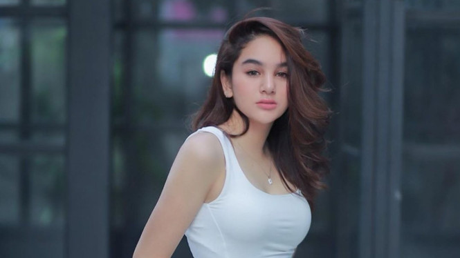 Artis FTV, Hana Hanifah