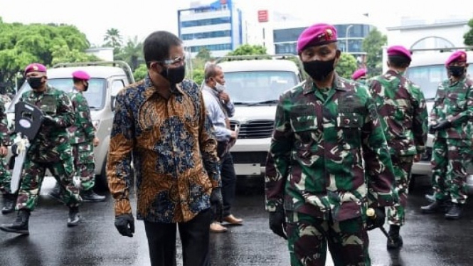 Ignasius Jonan kasih Hadiah Esemka untuk Marinir