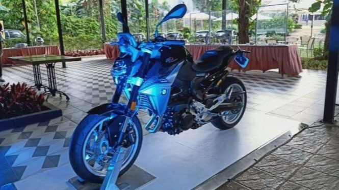 Motor BMW F 900 R.
