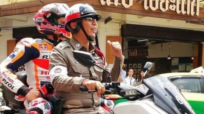 Marquez naik Yamaha NMAX di Buriram Thailand saat keliling kota