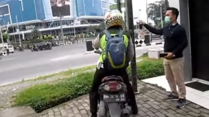 Oknum Polisi Tidak Bisa Menunjukkan STNK