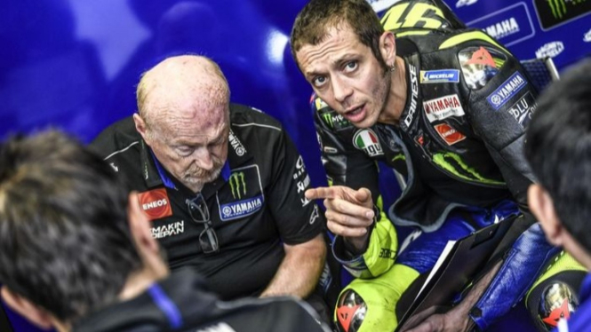 Rossi dan mekanik