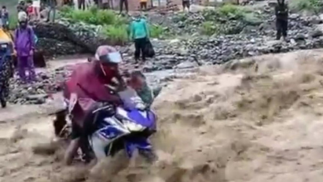 Yamaha YZF-R25 viral di media sosial