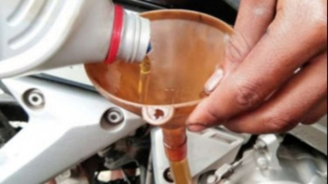 Oli Mesin Motor