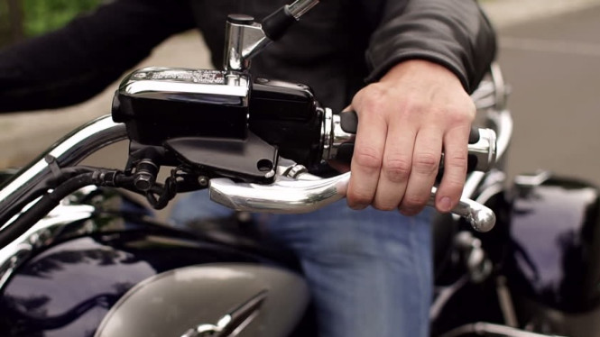 Menggunakan kopling motor yang benar