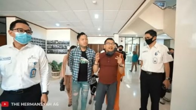Anang Mau beli Maung