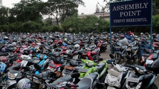 Tempat Parkir Motor