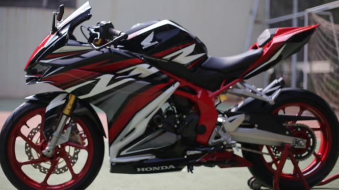 Honda CBR250RR SP