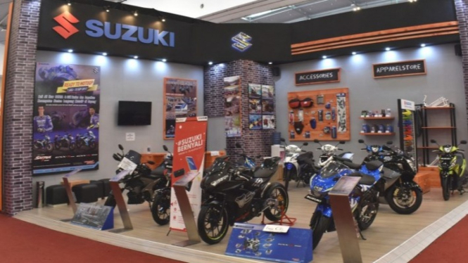 Booth Suzuki di Pameran