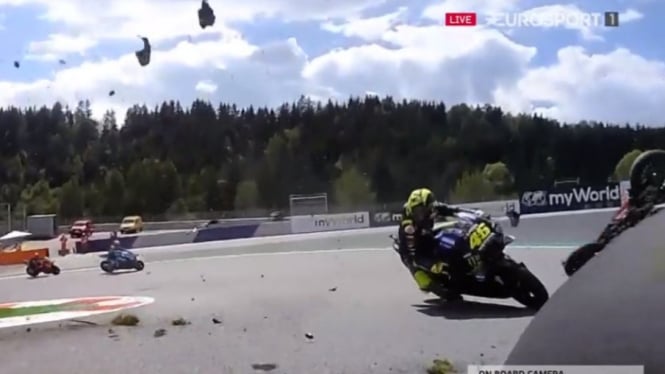 Valentino Rossi nyaris kena kecelakaan di MotoGP Austria