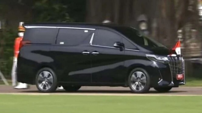 Toyota Alphard Presiden Jokowi