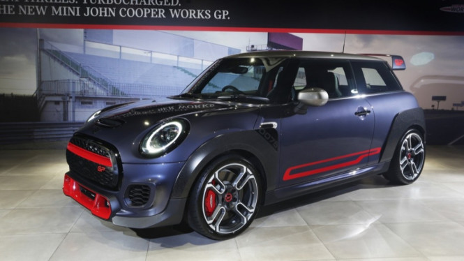 Mini John Cooper Works GP Edisi HUT RI