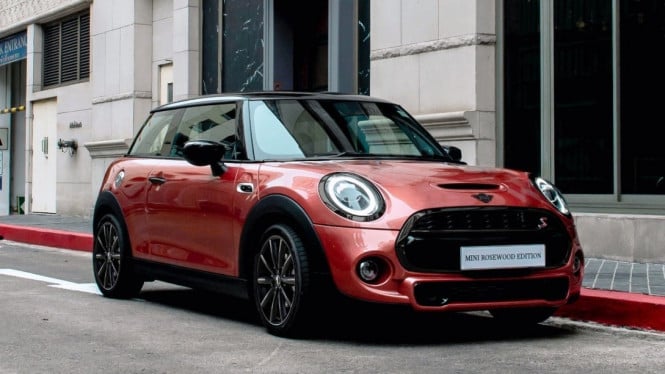 Mini Cooper Rosewood Edition