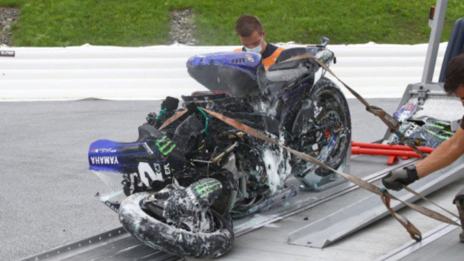 Kondisi motor Maverick Vinales yang terbakar