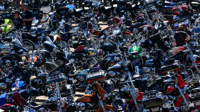 Pesta Komunitas Motor jadi Klaster Virus Corona