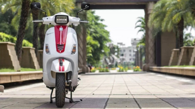 Vespa Racing Sixties