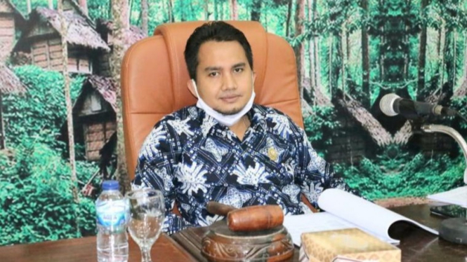 Ketua DPRD Lebak Dindin Nurohmat