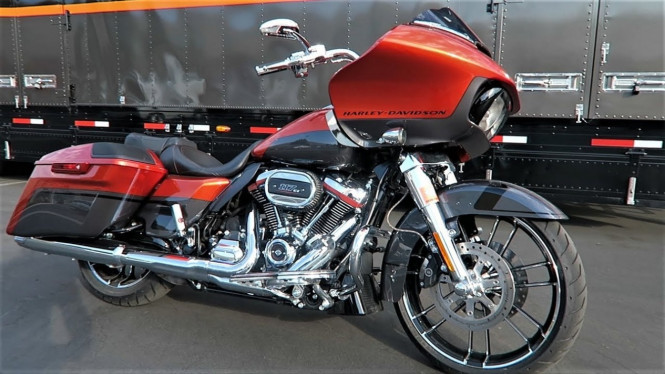 Harley Davidson road glide cvo