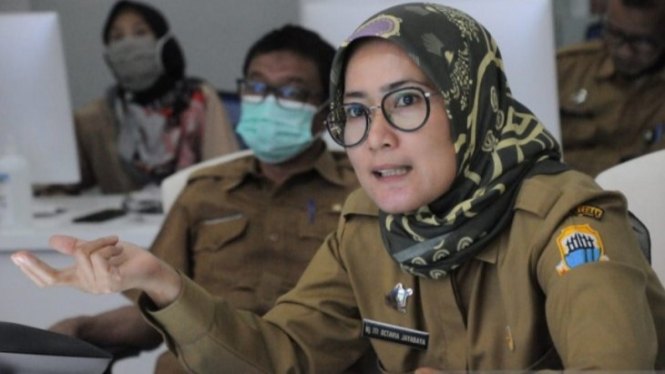 Bupati Lebak Iti Octavia