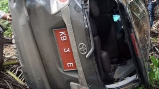 Toyota Fortuner Pejabat Masuk Jurang, Netizen: Disumpahin Warga