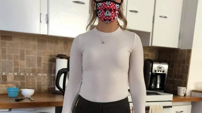 Sales diler Honda yang dicepat karena pakain transparan