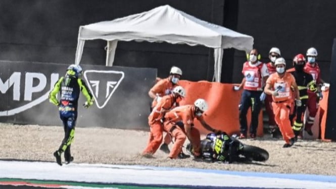 Rossi Jatuh di MotoGP Emilia Romagna