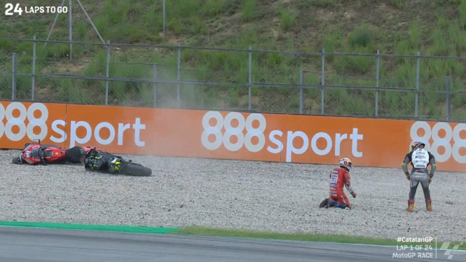 Andrea Dovizioso dan Johann Zarco