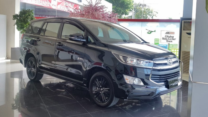 Toyota Kijang Innova TRD 2.4 Limited Edition