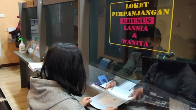 Pelayanan loket SIM khusus wanita