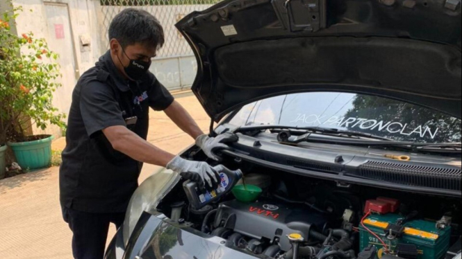 Servis mobil