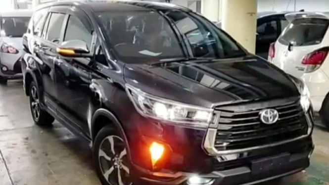 Toyota Kijang Innova baru