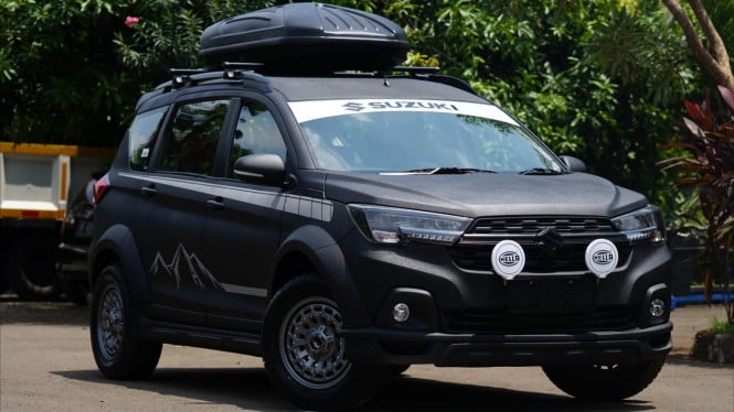 Suzuki XL7 modifikasi bergaya rally