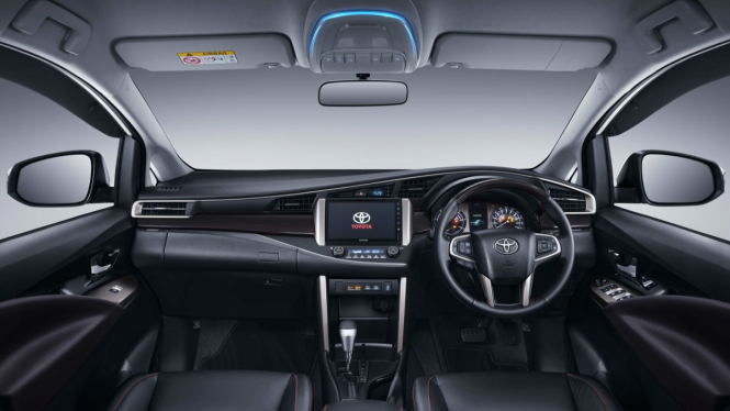 Toyota Innova Baru